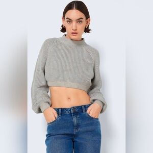 Noisy May Frankie Knit Cropped Sweater Size Medium NWT